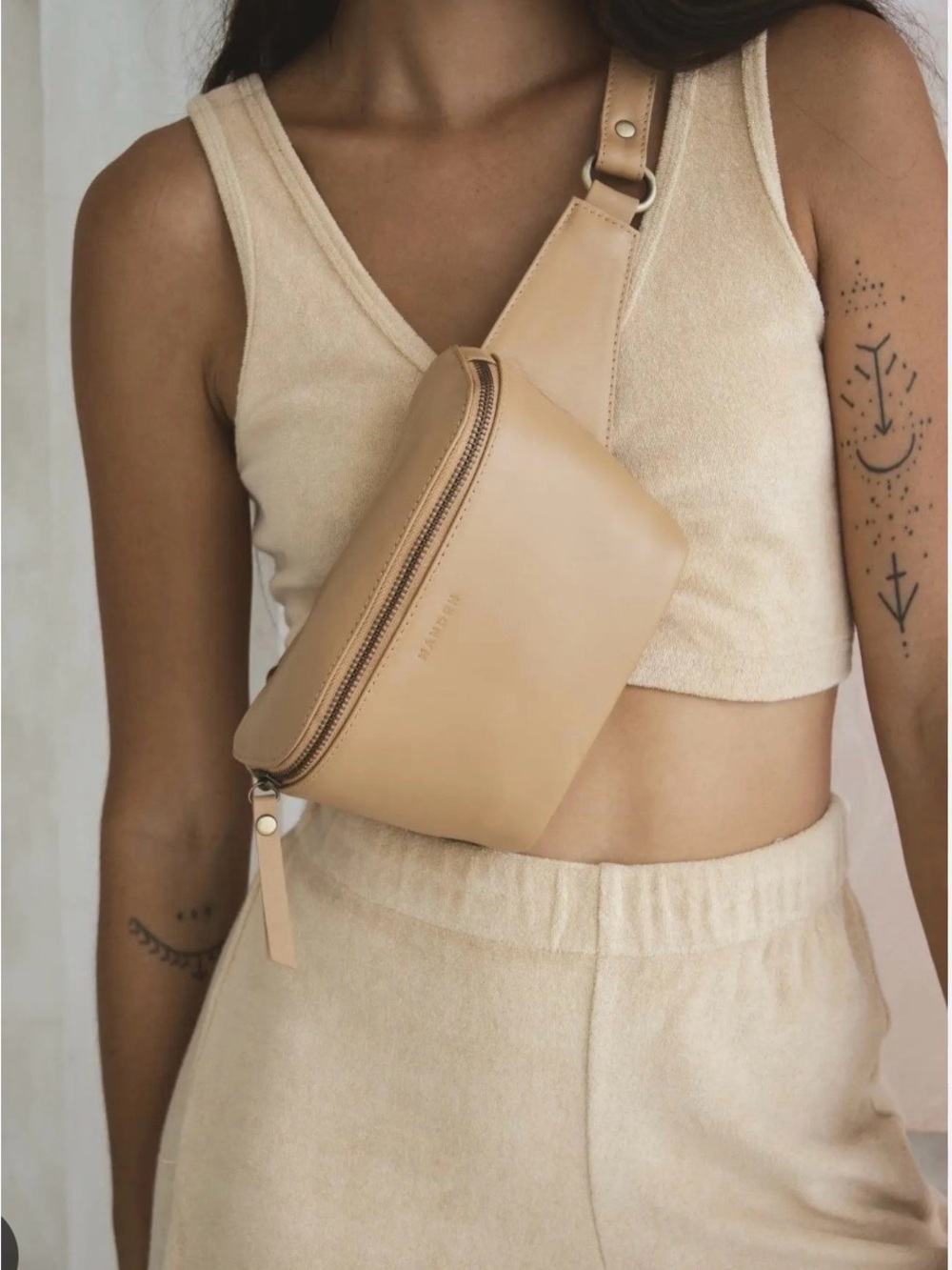Mandrn Remy Leather crossbody Belt Bag
